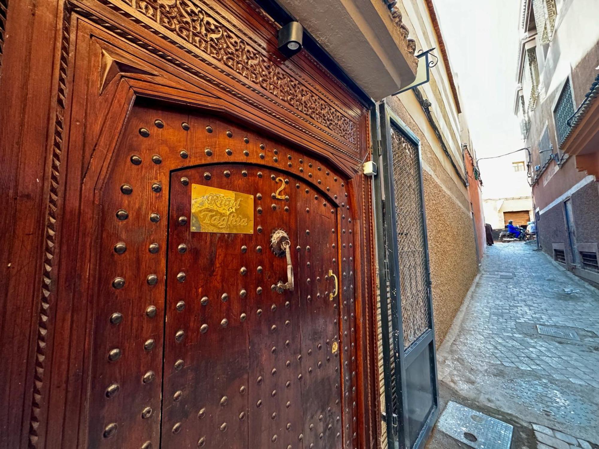 Riad Taghia Marrakesh Bagian luar foto